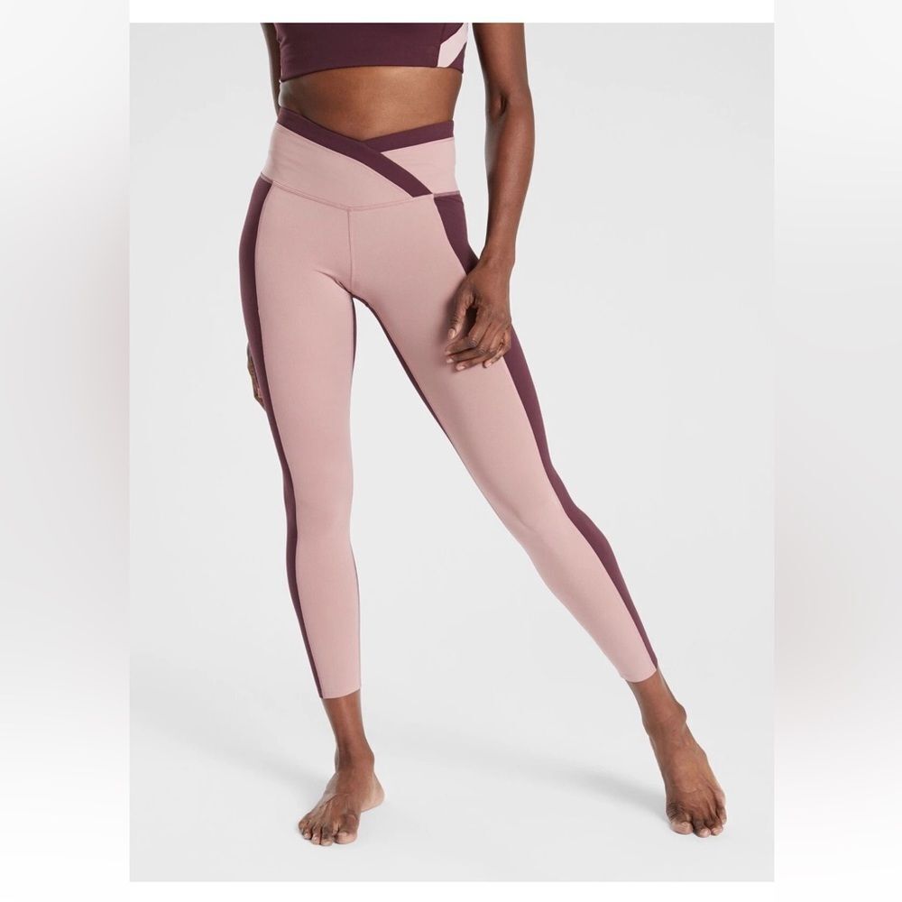 Athleta Chroma 7/8 Tight leggings in burgundy and mauve size Small.